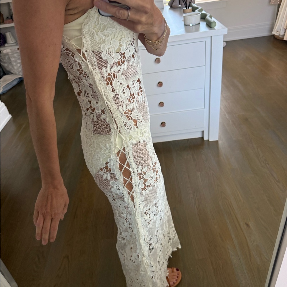 Melissa Odabash Ivory Crochet Lace Maxi Coverup - Picture 2 of 3
